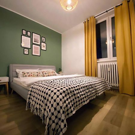Central Cozy Apartment North Railway St - 4 Min Walk ブカレスト エクステリア 写真